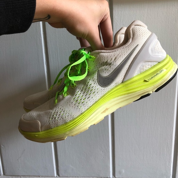 Nike Womens LunarGlide4 - Picture 3 of 7